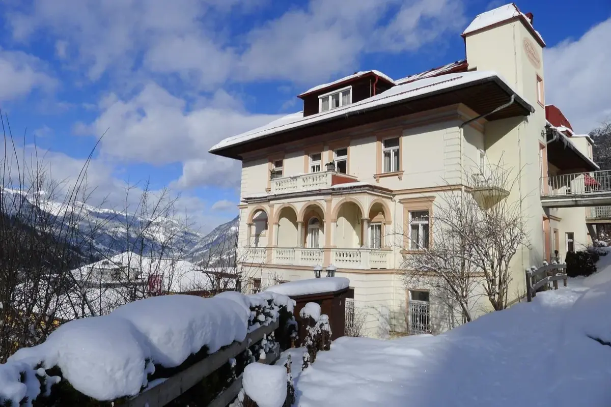 Hotel Villa Excelsior im Winter